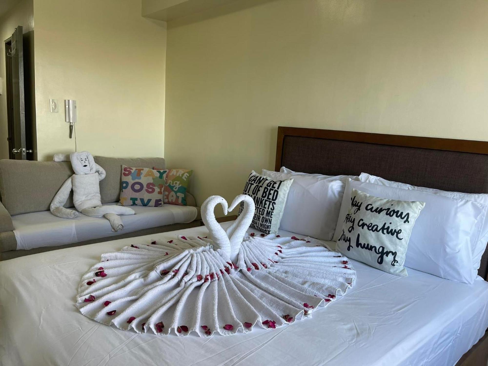 Green Residences Stays By Pbyy Manila Exterior photo